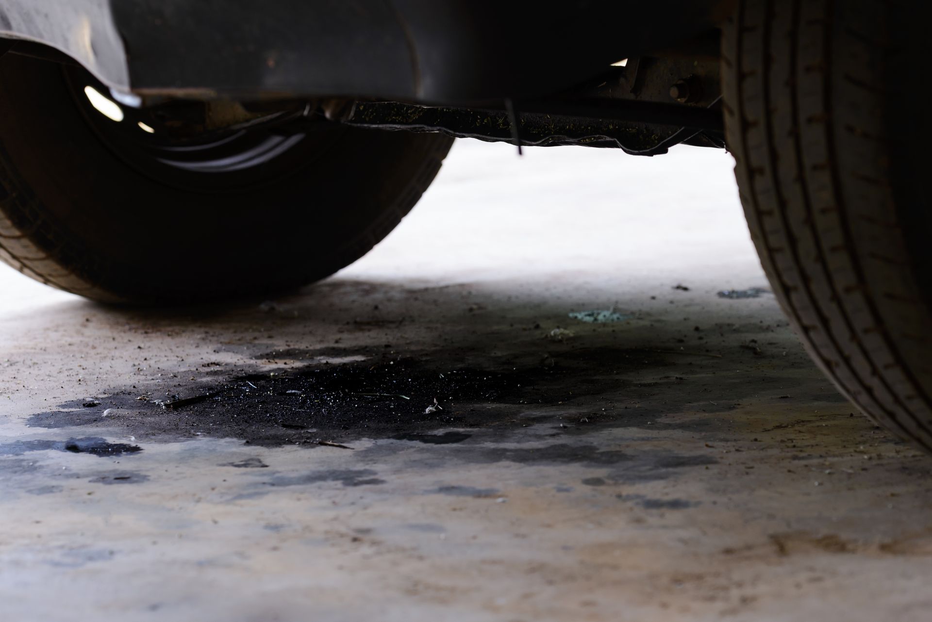 Why Is My Car Leaking Engine Oil? | MechaniQ