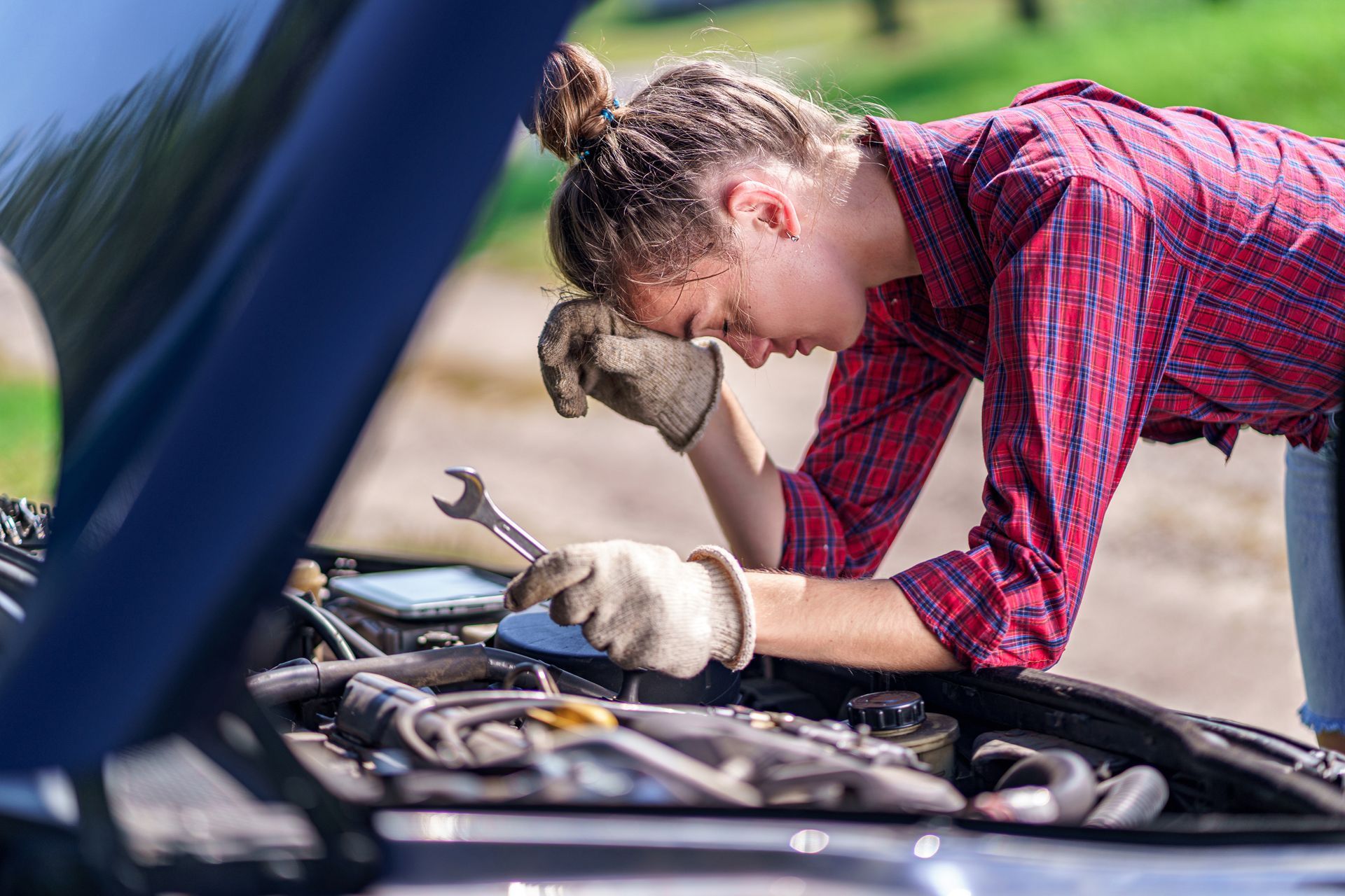Why Does My Engine Make A Ticking Noise At Idle? | MechaniQ
