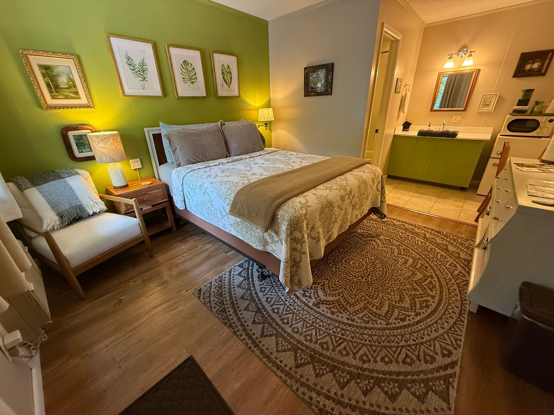 #10 The Jungle Room