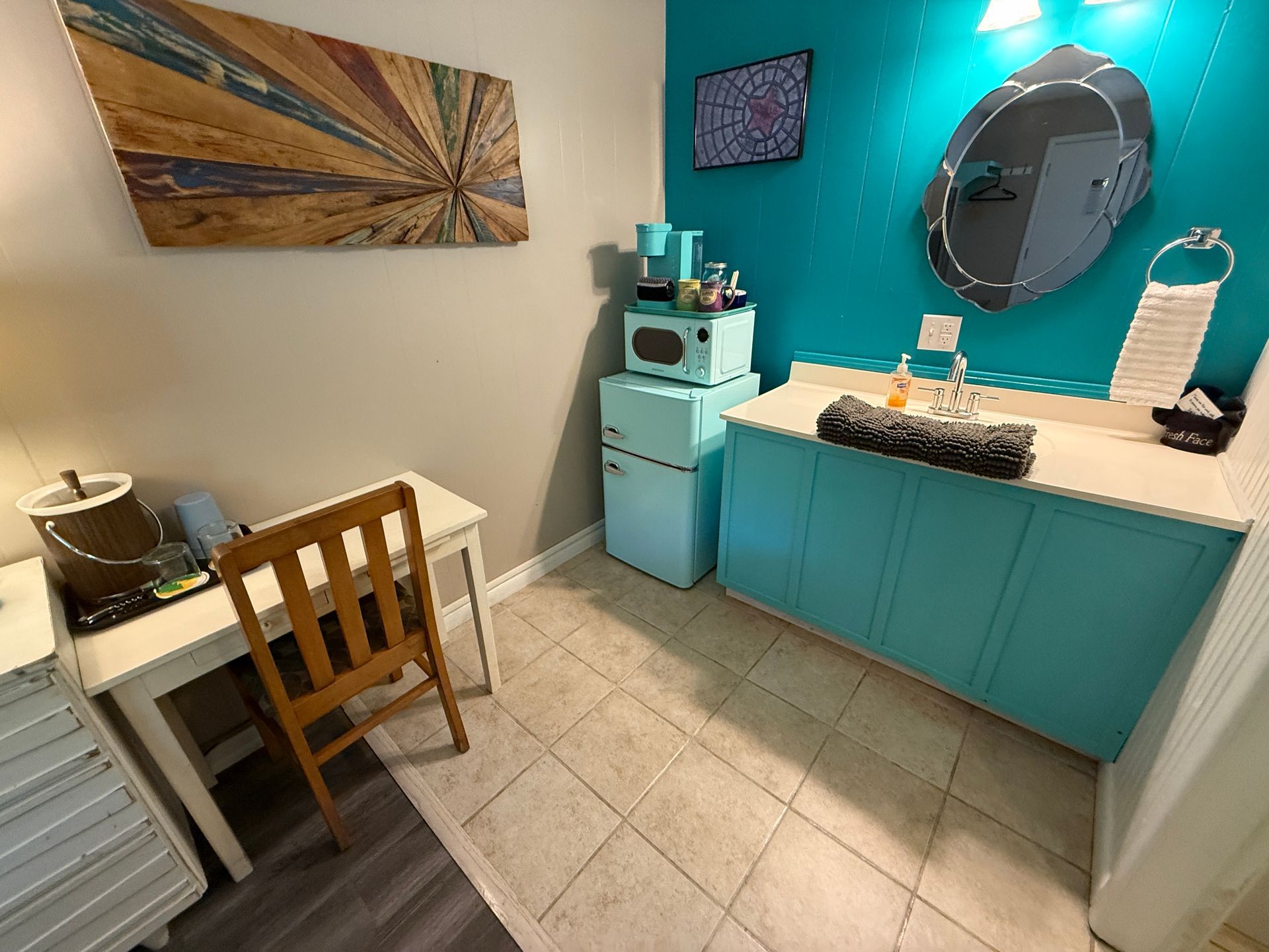 #11 The Lakehouse Guest Room