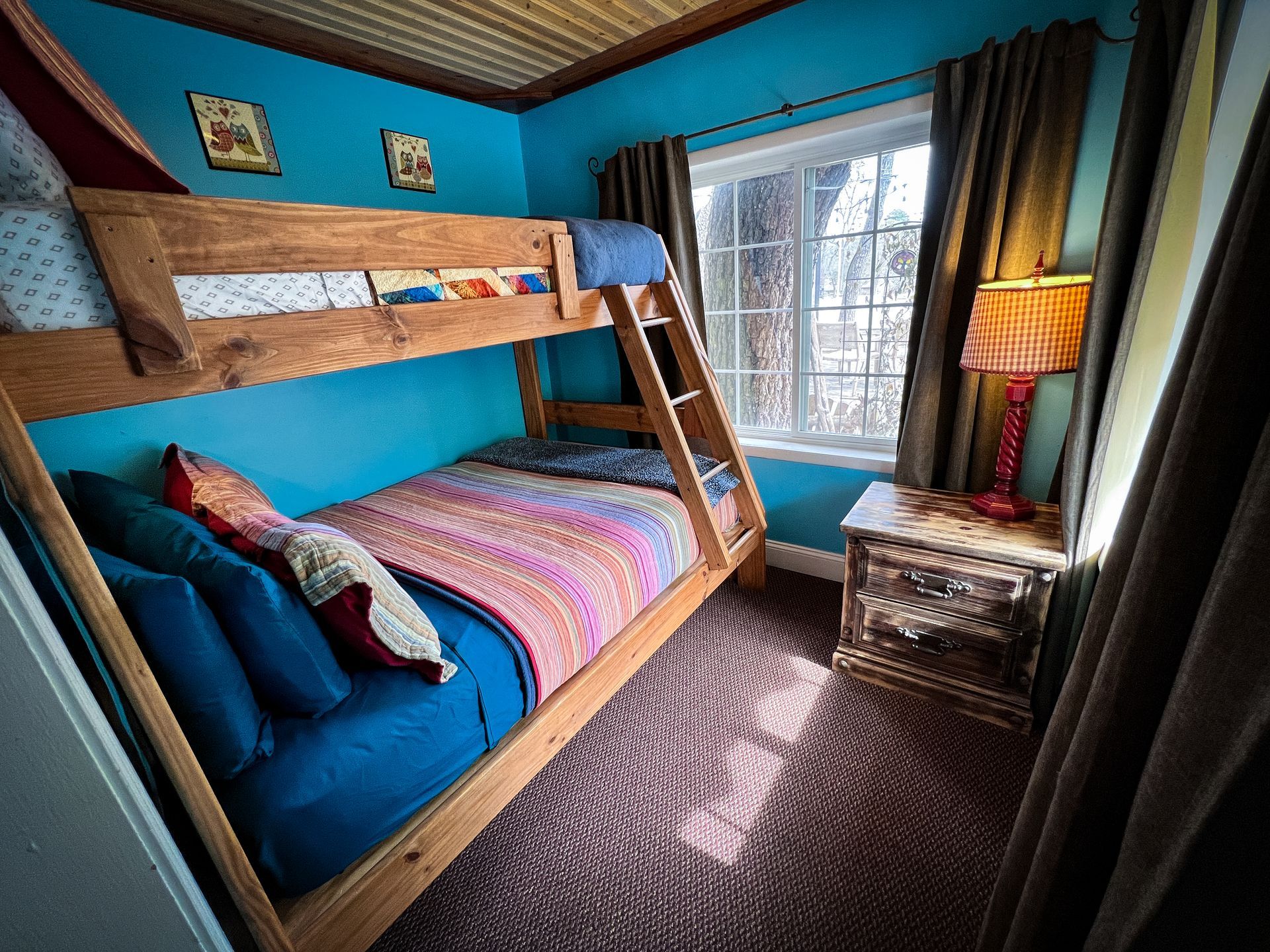 Bunkbed room of #1 Basecamp Cottage