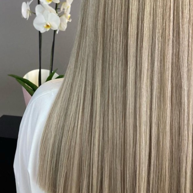 straight-ash-blonde-hair