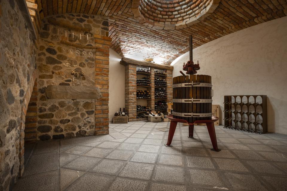 pavimentazione interna in pietra piasentina