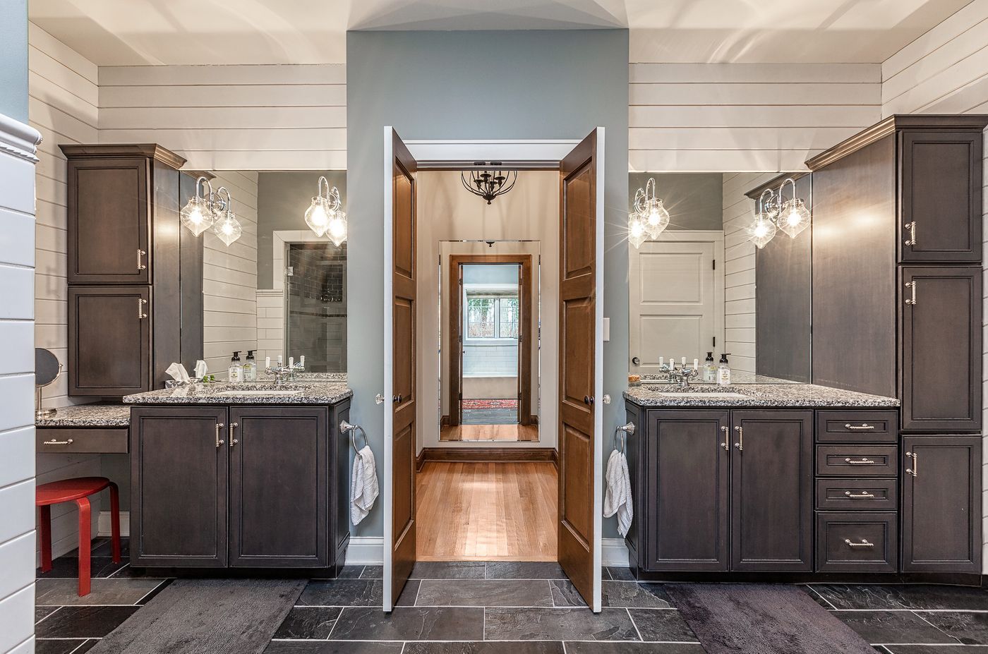 Bathroom Interior - Milwaukee, WI - Amethyst Contracting Inc.