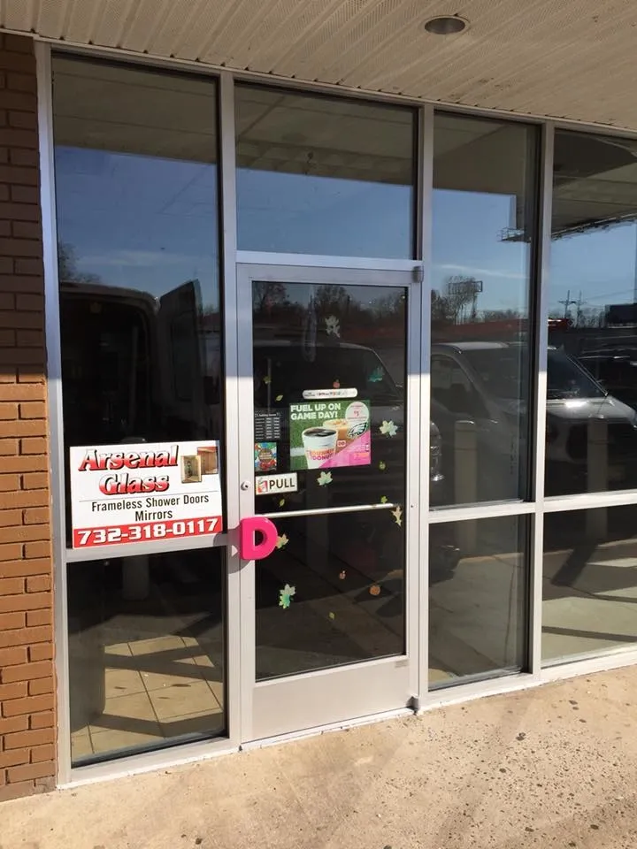 Frameless glass shower doors, Arsenal Glass, Linden, NJ.