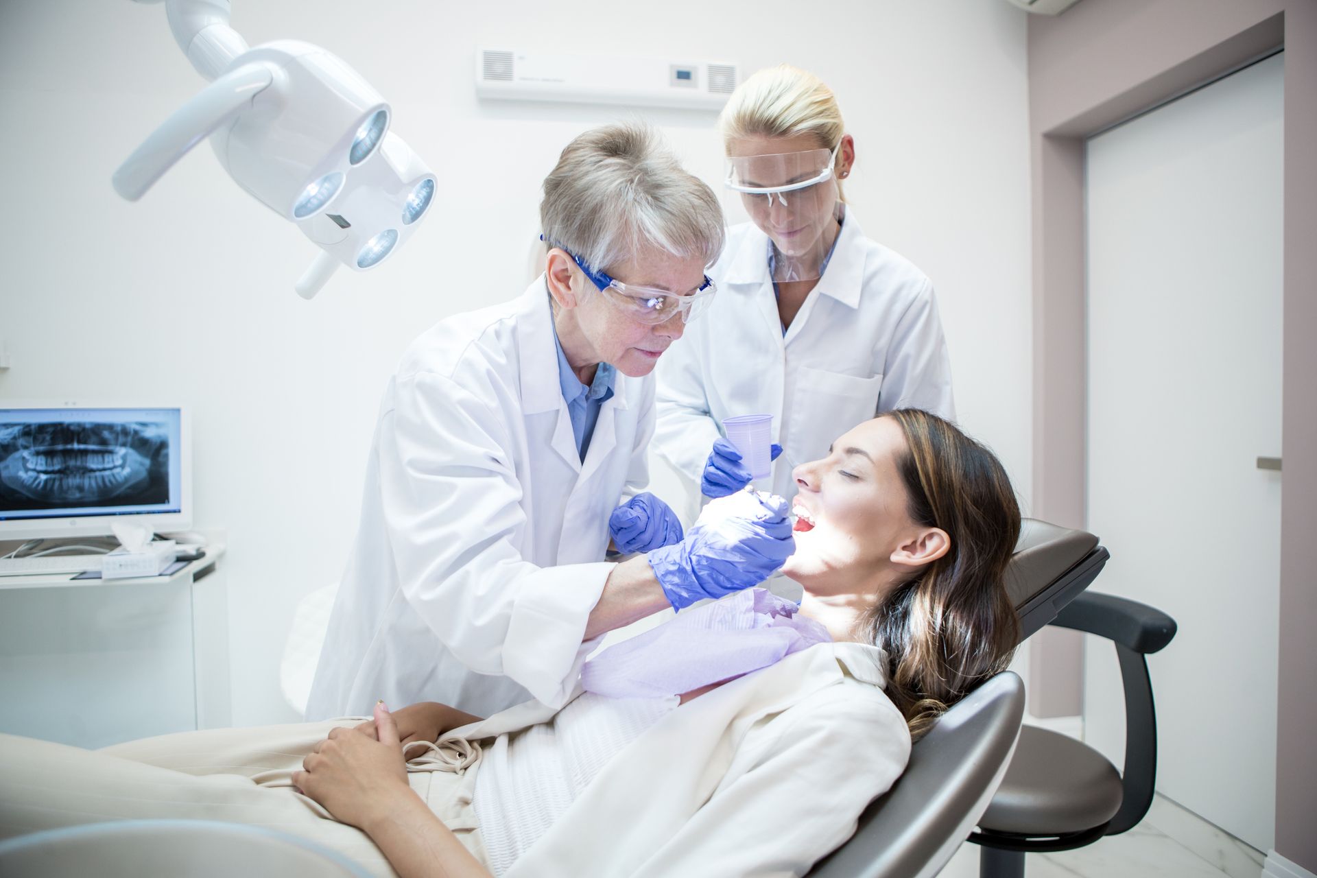How Regular Visits to a Family Dentist Prevent Bigger Issues