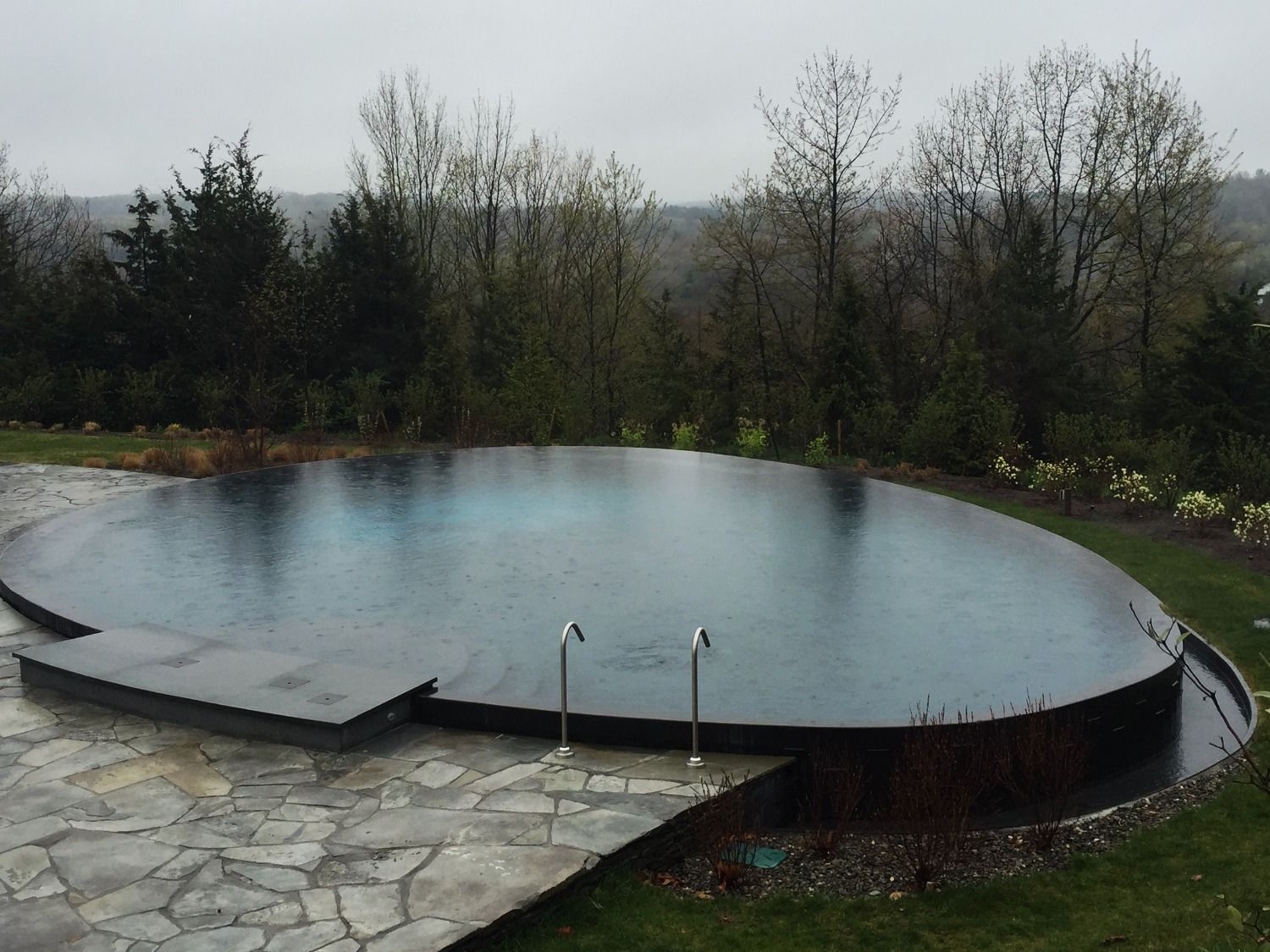 Illusion Edge and Rim Flow Pools 5