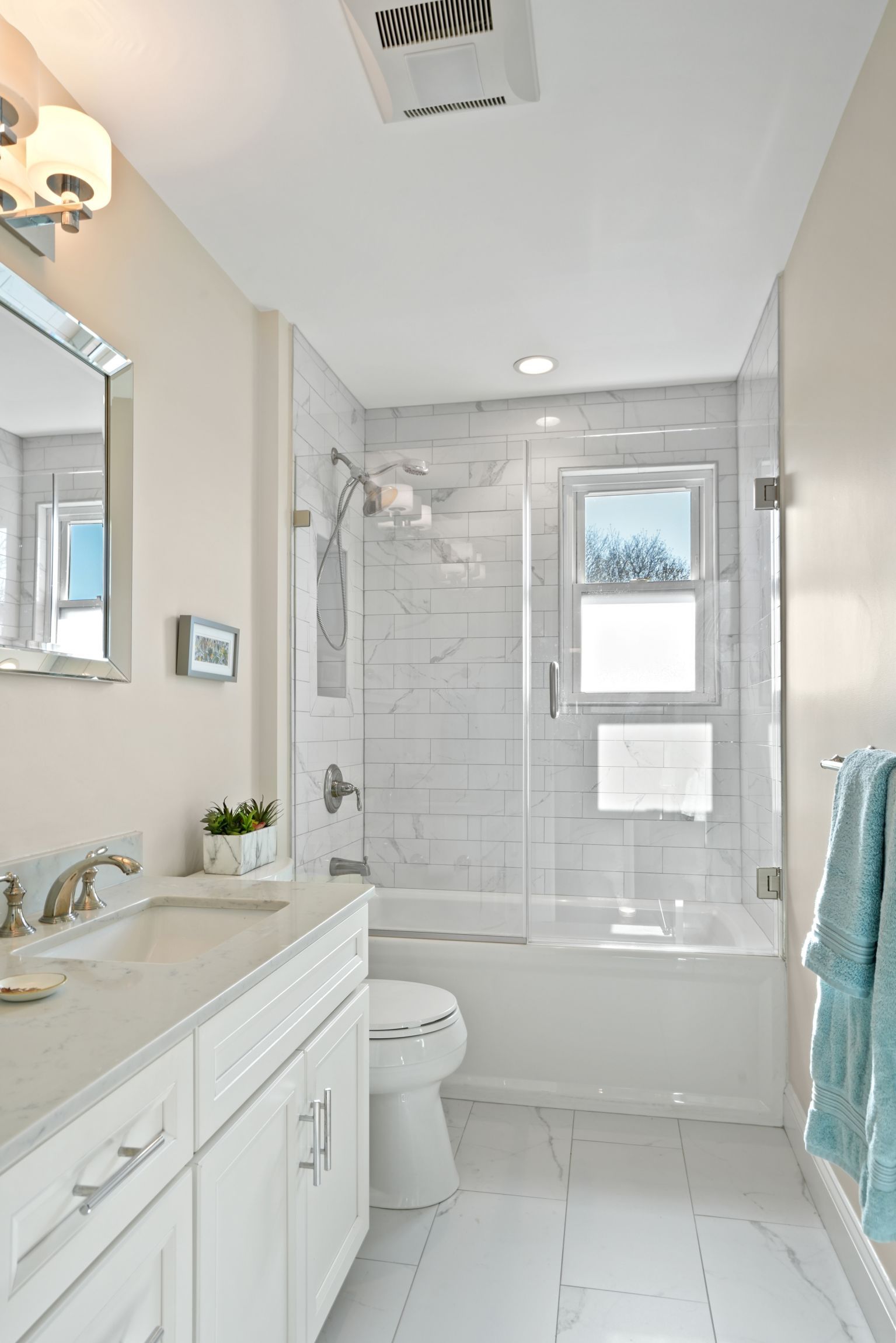 interior photo of full bath and shower tub
