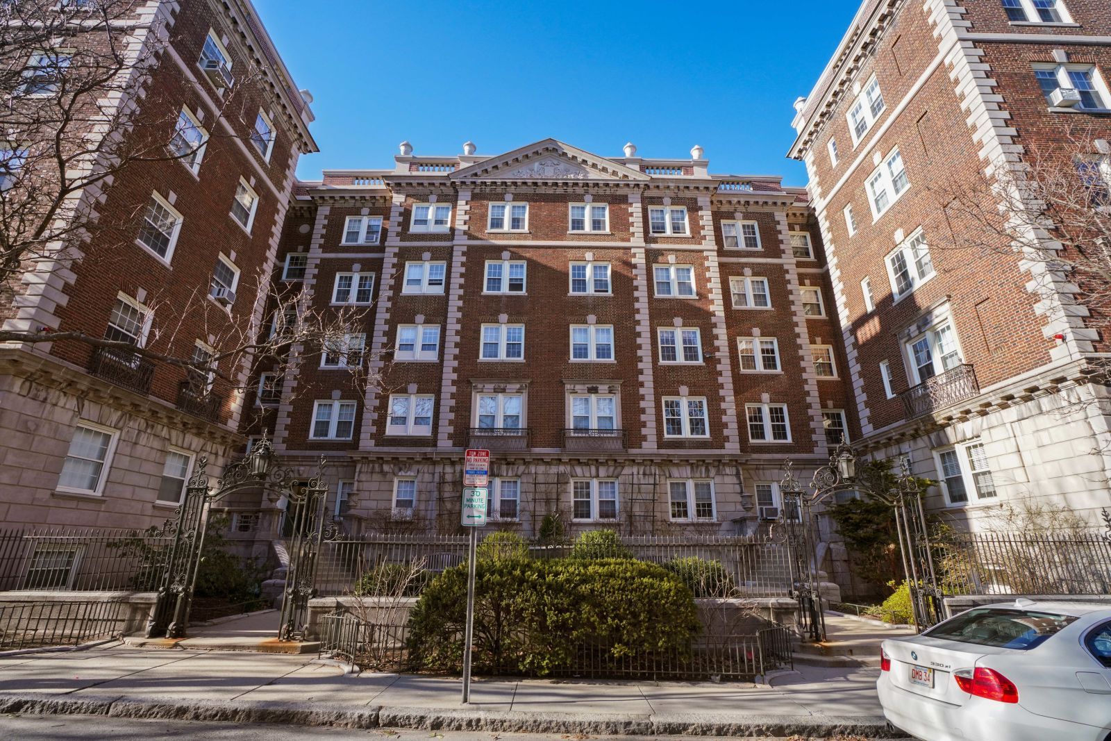 7 Arlington Street exterior photo