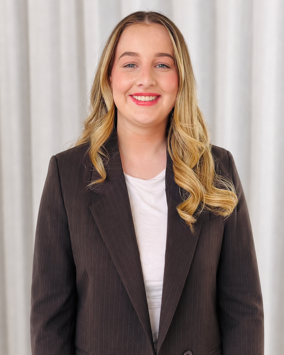 Ella, skin therapist at Aesthetic Artistry Skin