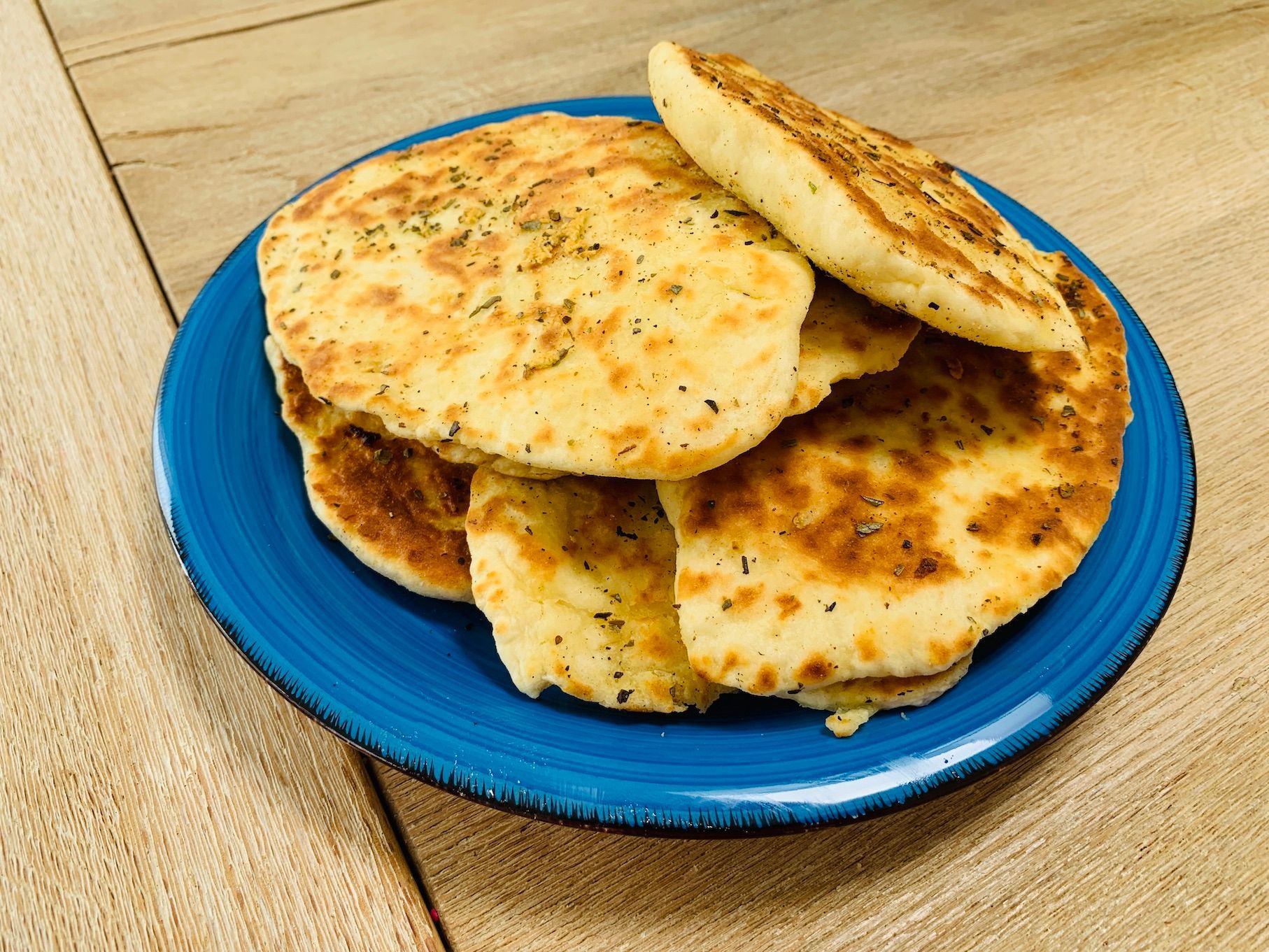 Recept; Makkelijke knoflook flatbreads