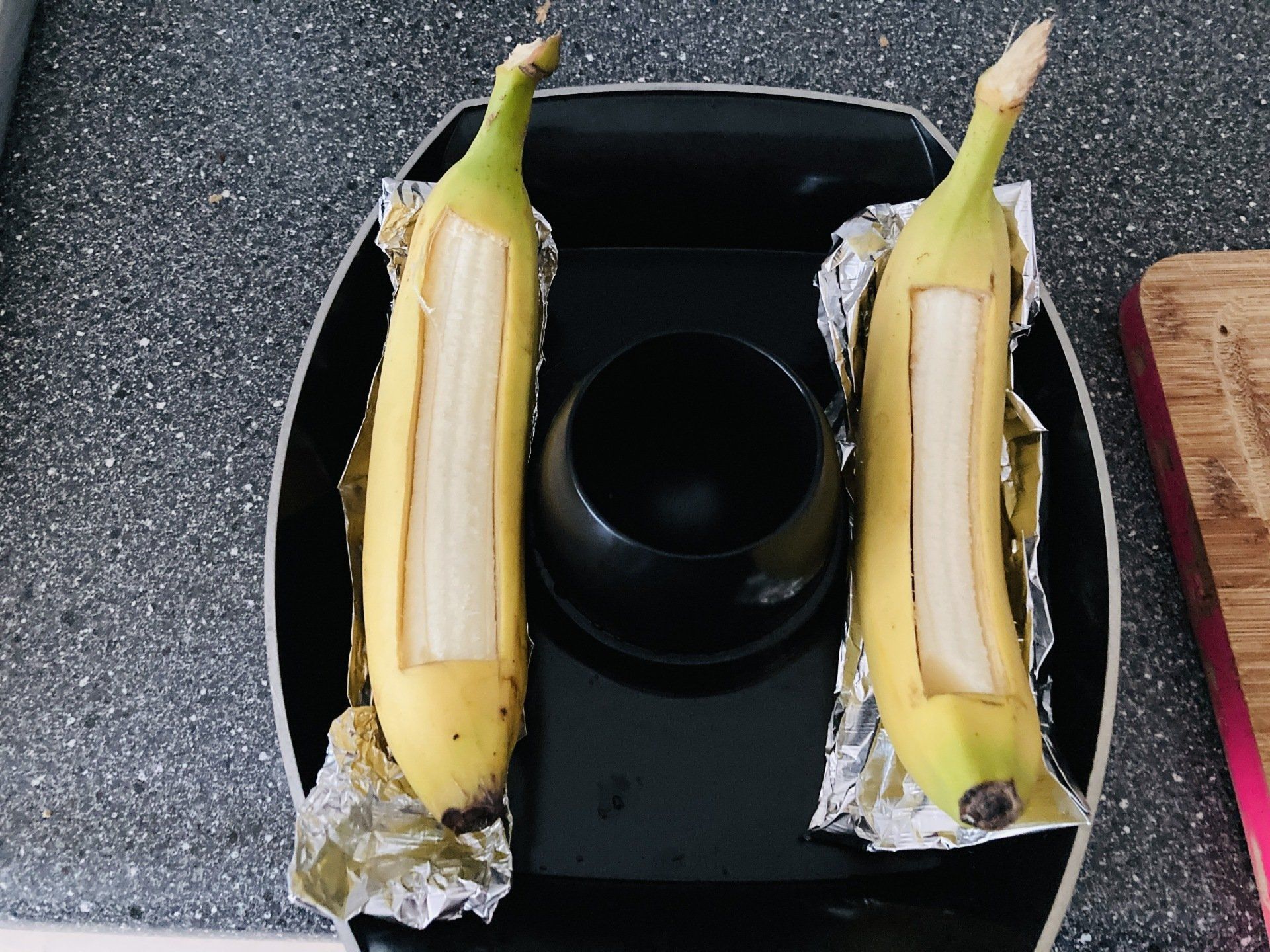 Recept; Banaan met chocolade, karamel en marshmallows van de BBQ