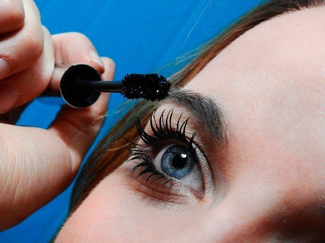 oog make-up verwijderen met kokosolie