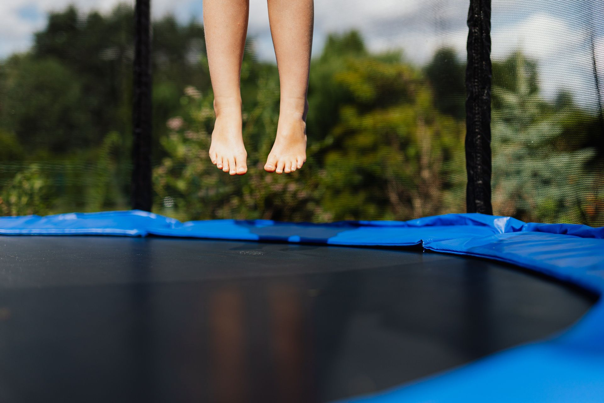 Trampoline kopen die echt past bij jouw tuin