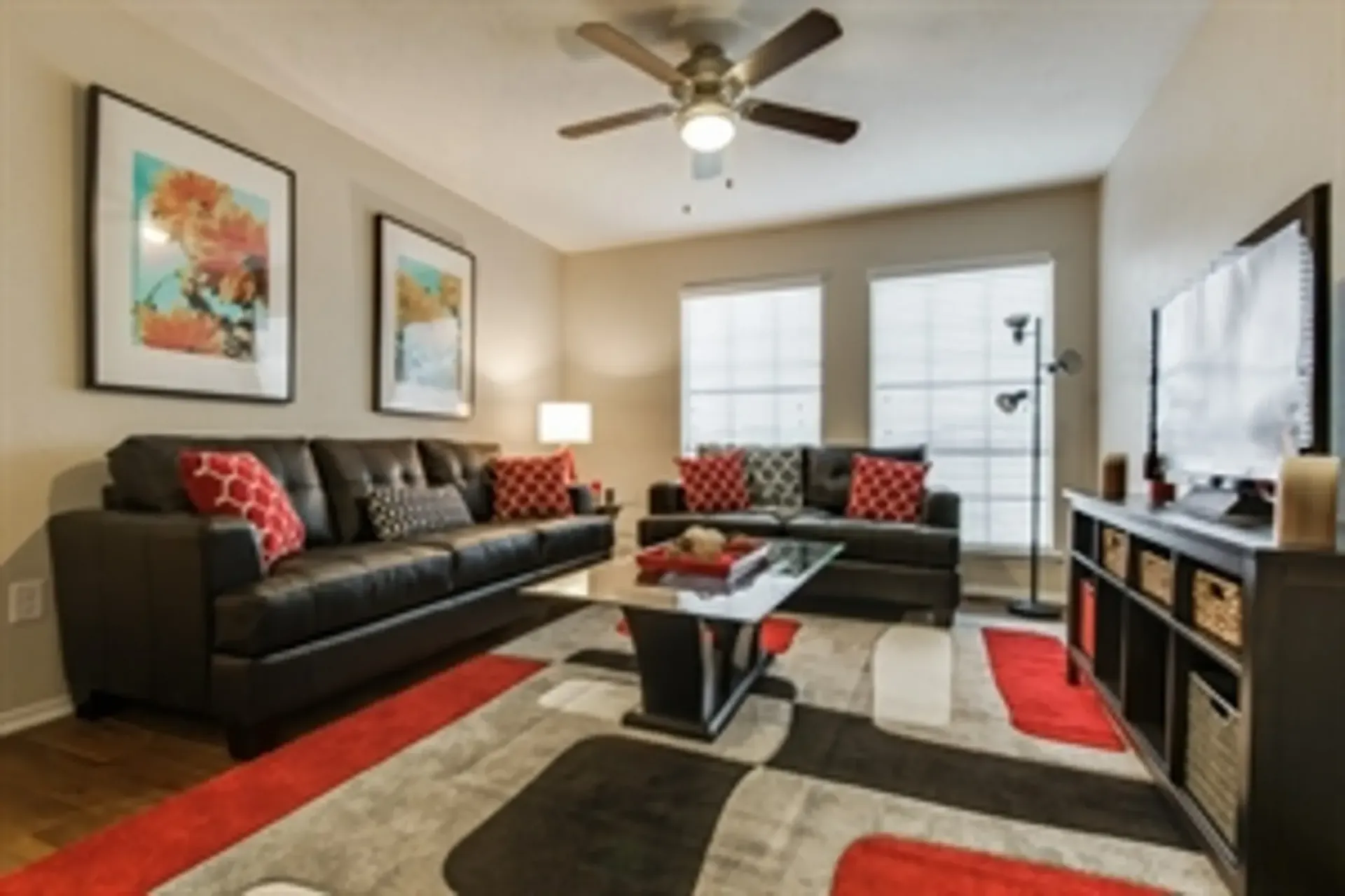 photo of a living room with ceiling fan