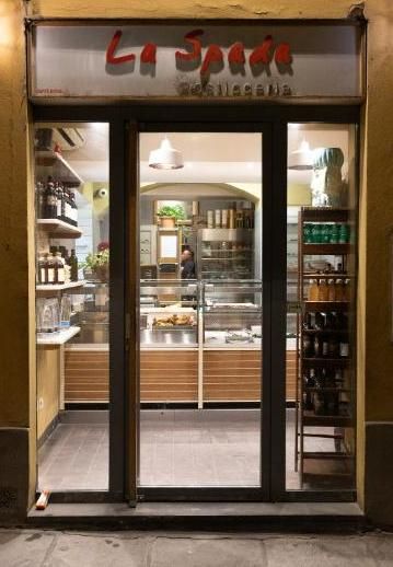 Esterno della gastronomia 