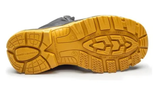 Bota de trabajo de color negro y amarillo con cremallera en el lateral y cordones amarillos.