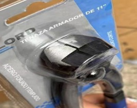 Dos pares de alicates para herrador con mango azul en embalaje.