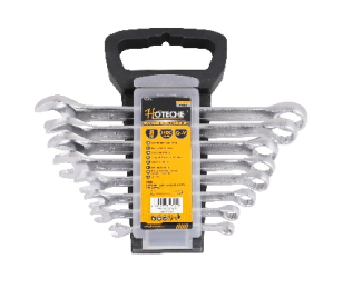 Juego de llaves de boca en soporte de plástico, metal plateado.