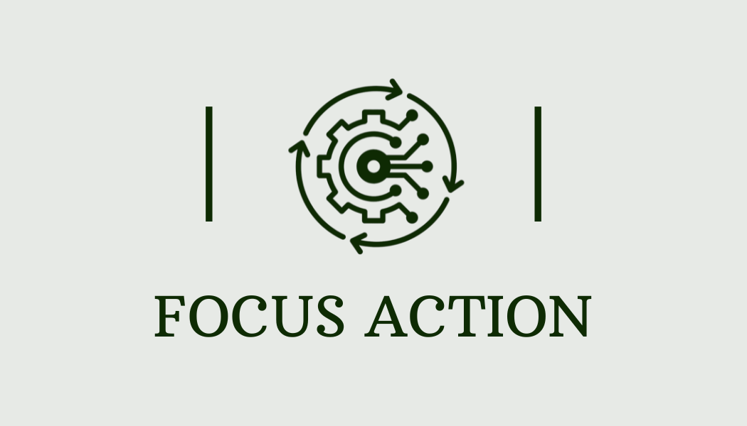 Engrenage avec flèches de circuit imprimé et texte « FOCUS ACTION ».