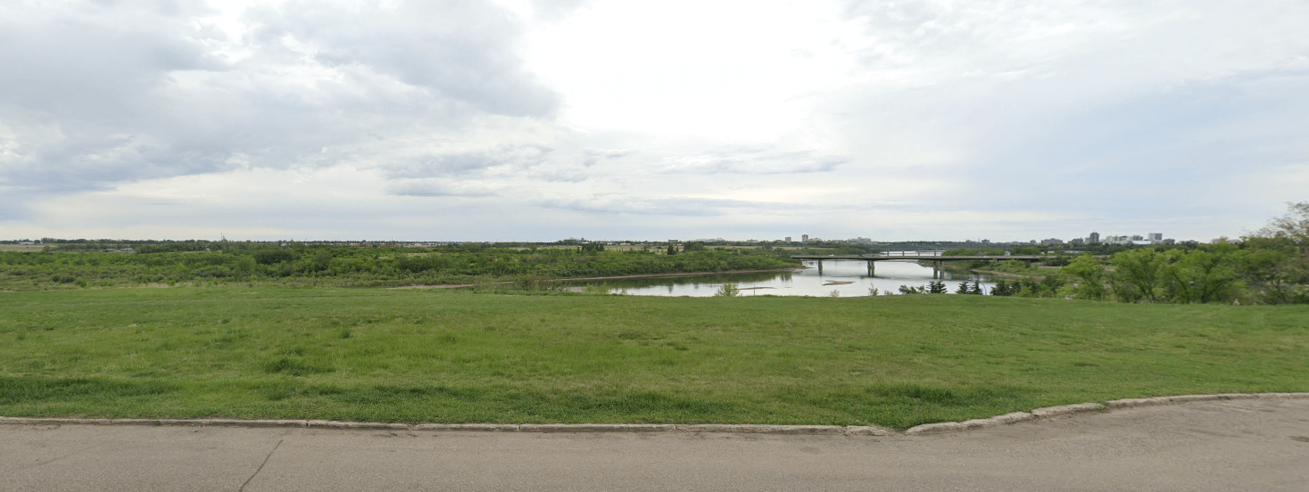 River Heights, Saskatoon, Saskatchewan, Landscaping