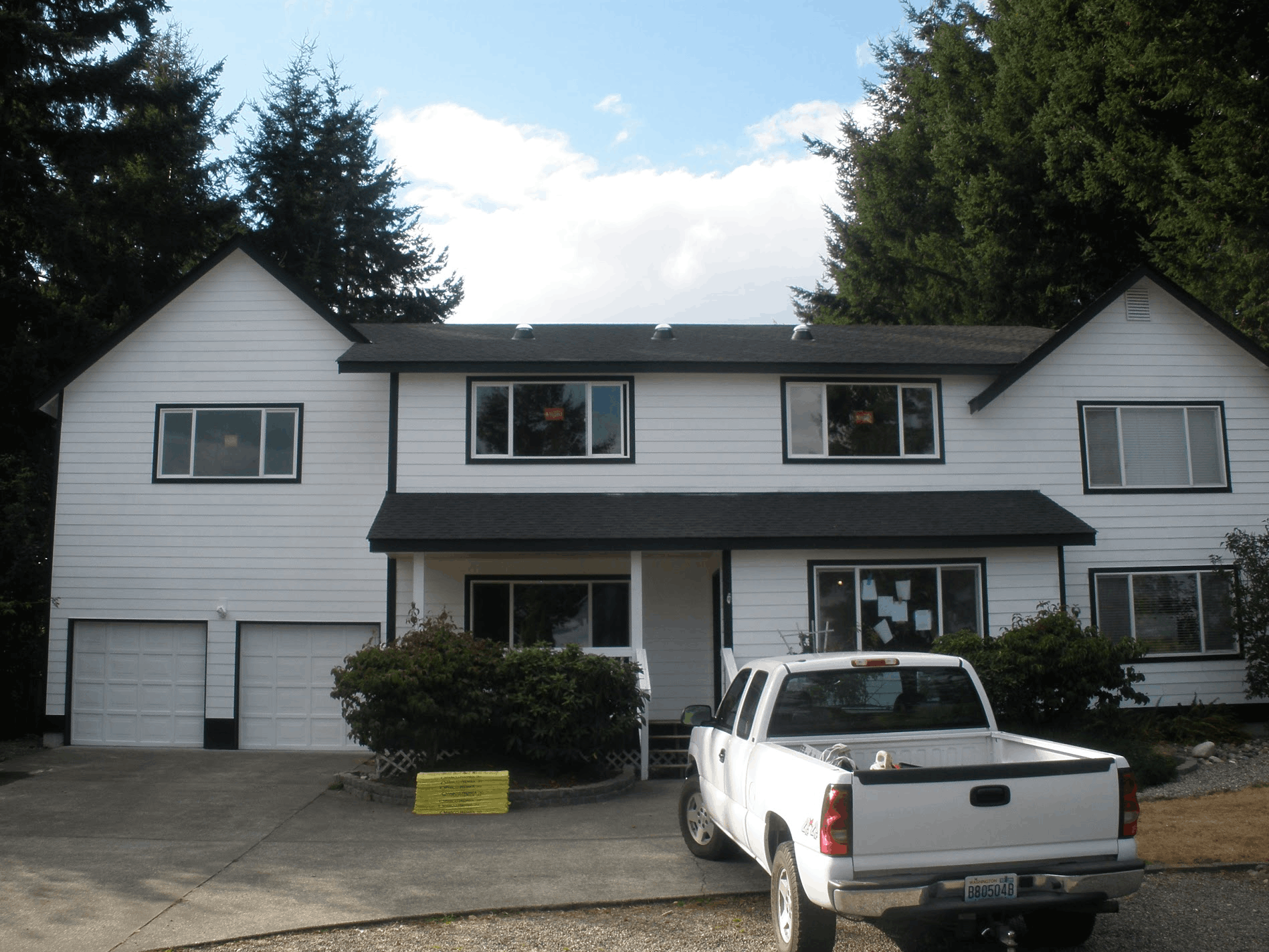 New asphalt shingle roof installed in Silverdale, Washington