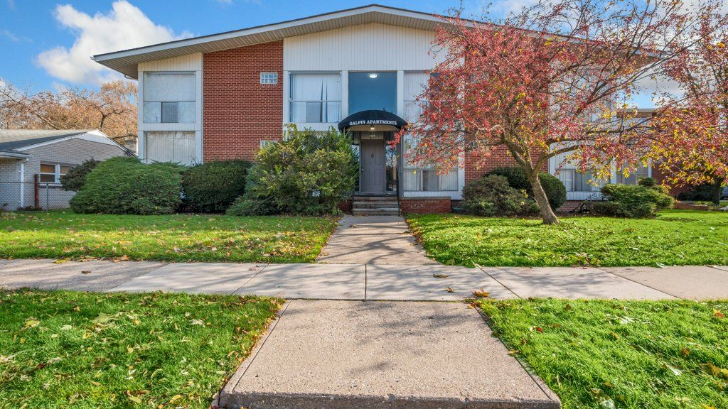 Sunrise Communities Modern Apartments in Michigan