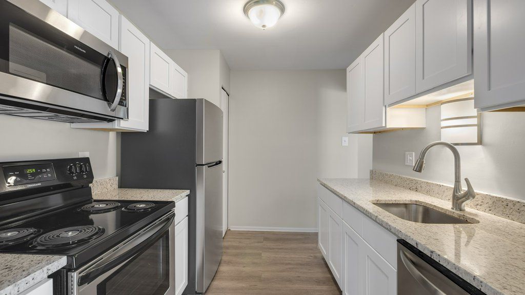 Harvard House Apartments