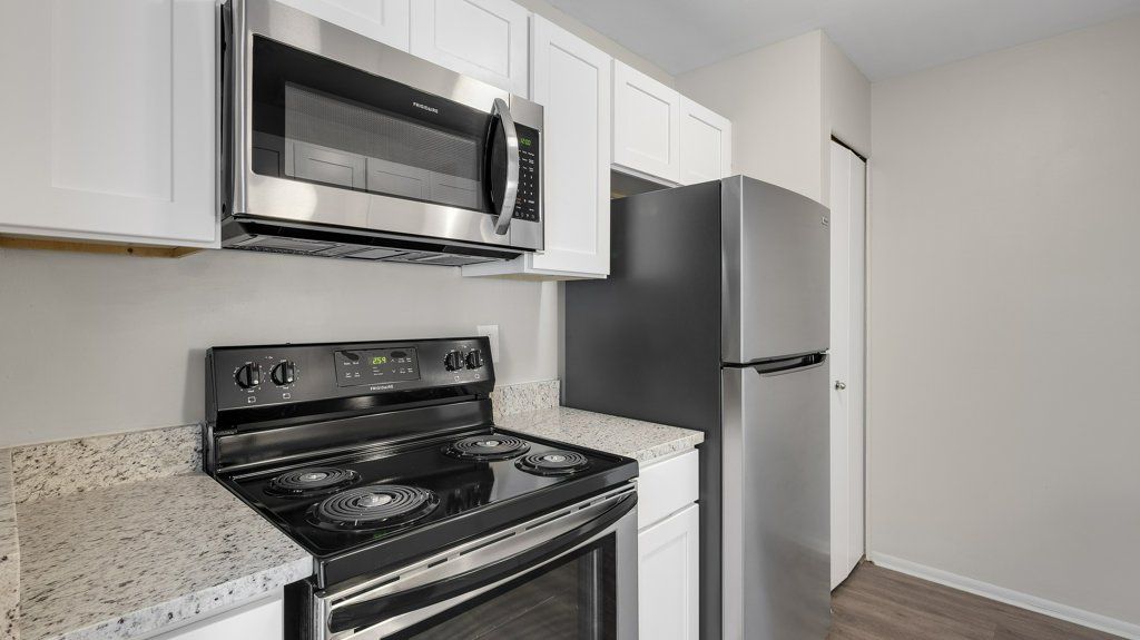 Harvard House Apartments