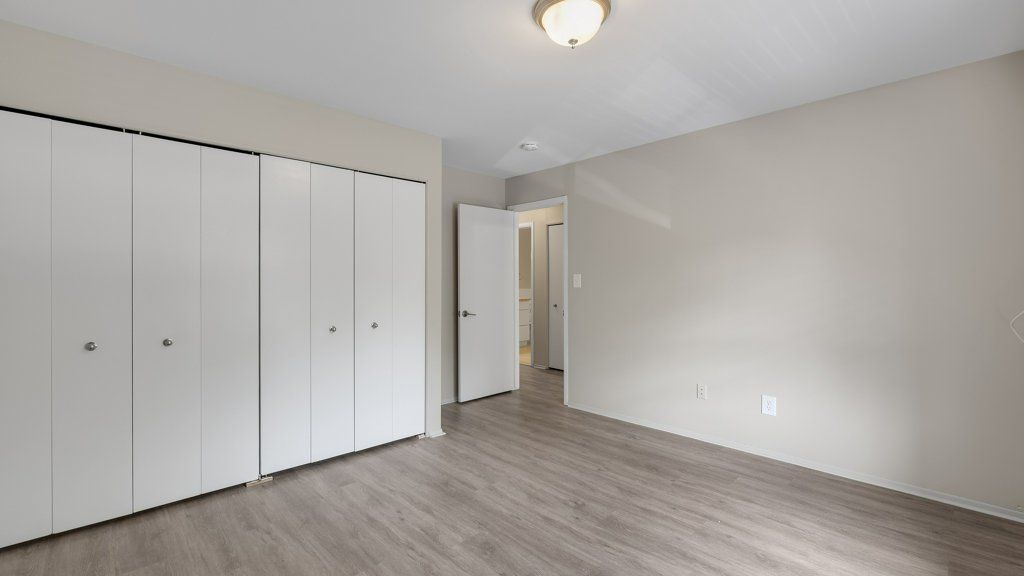 Harvard House Apartments