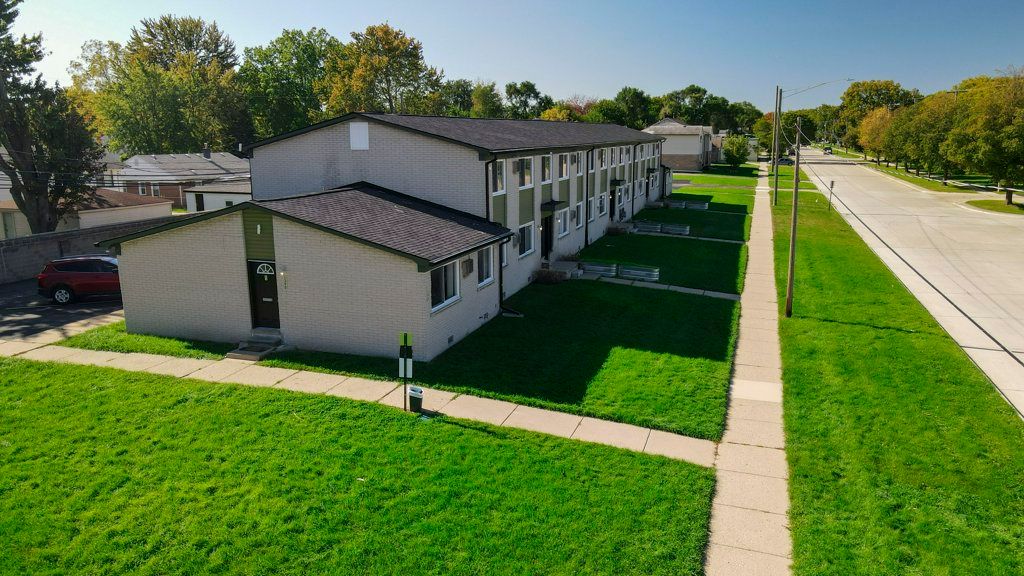 Sunrise Communities Modern Apartments in Michigan