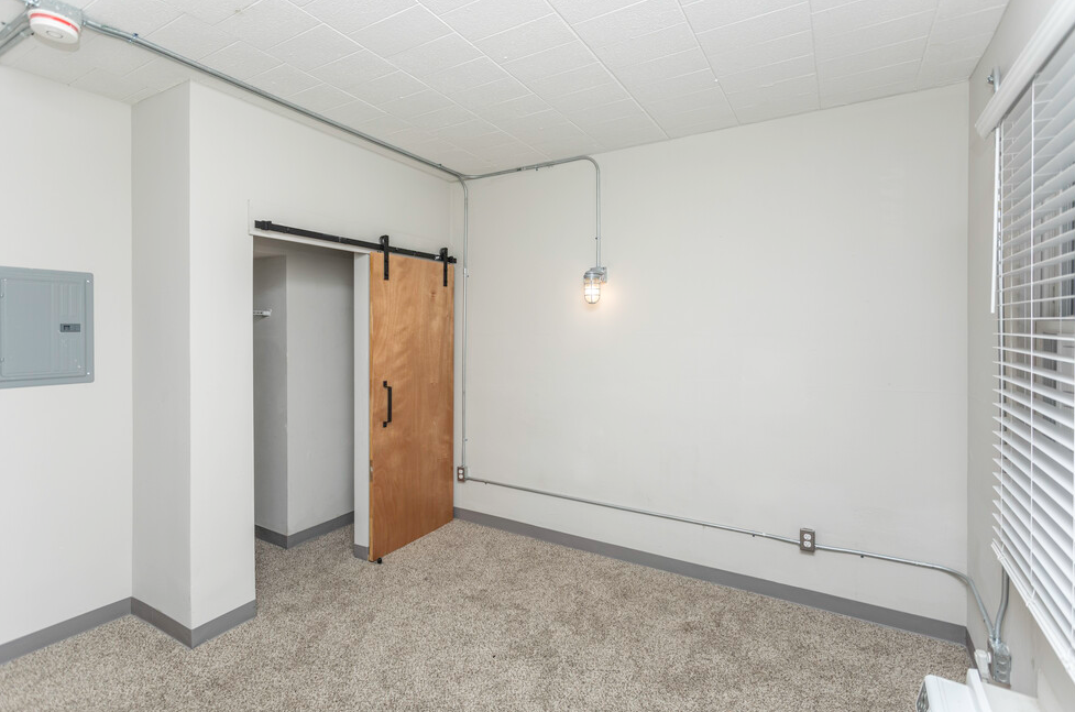 Ferndale Flats on Woodward