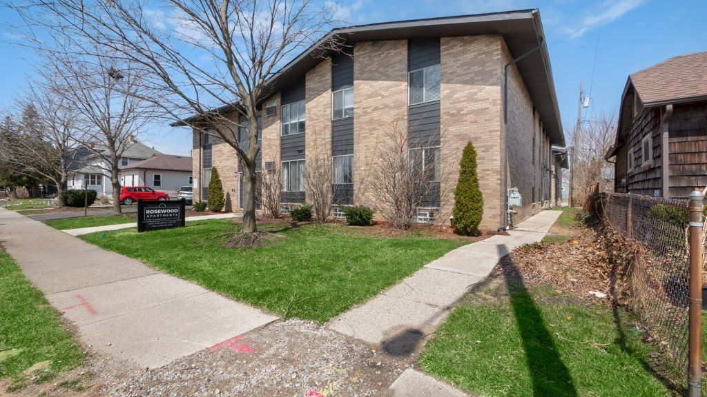 Rosewood Apartments - Image 16