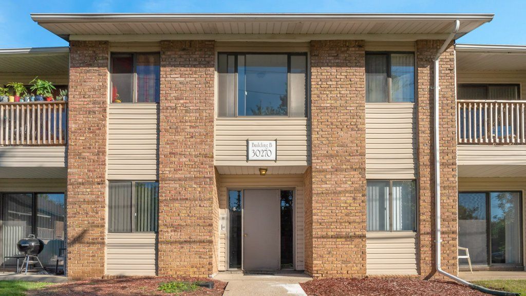 Woodhues Apartments - Image 2