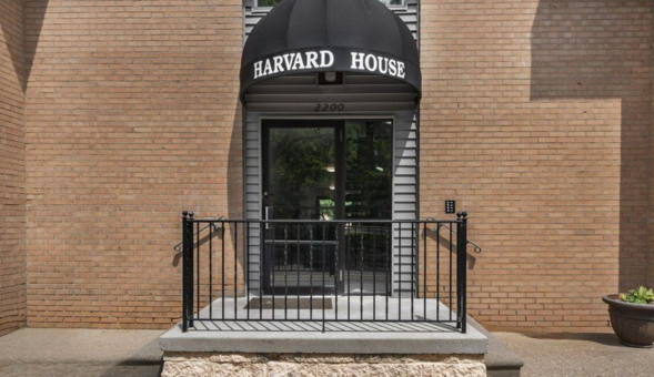 Harvard House Apartments