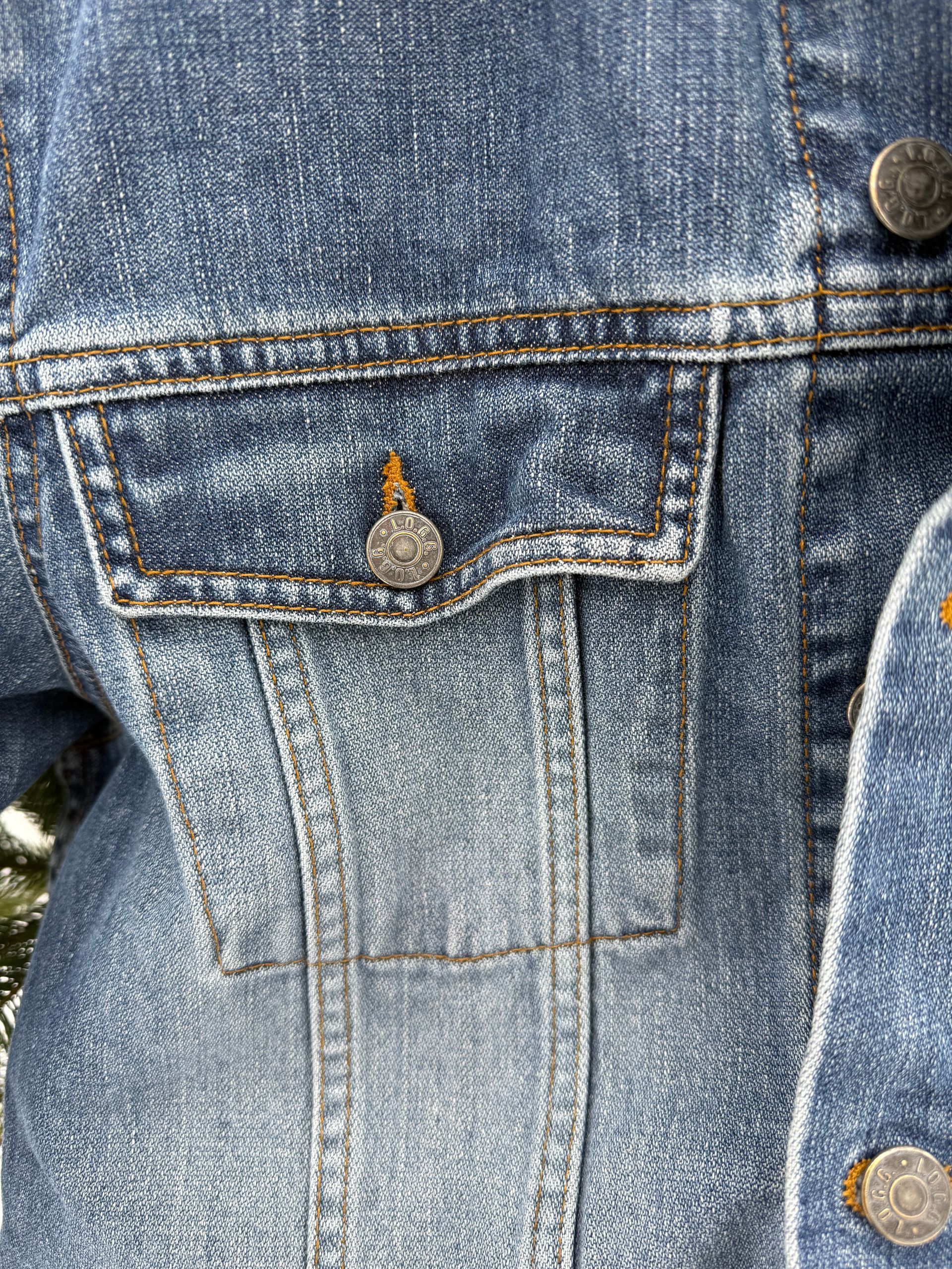 Rosebud pocket