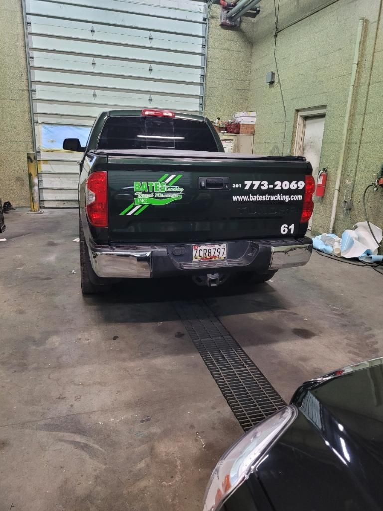 vehicle lettering