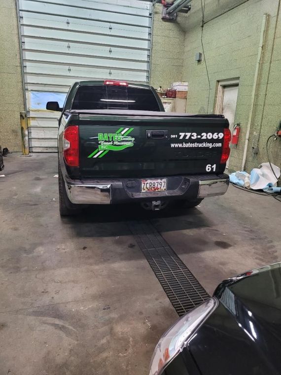 vehicle lettering