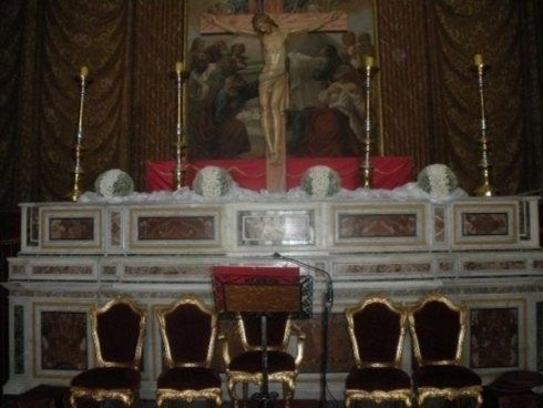 allestimento altare