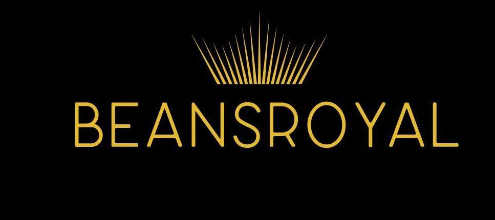 ein Logo für Bohnenkönig mit einer goldenen Krone auf schwarzem Hintergrund .