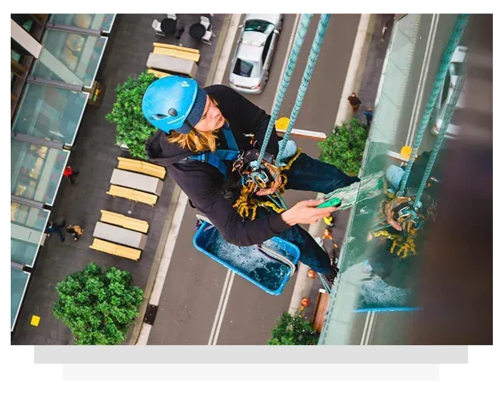 rope access window cleaning Ultimo technician
