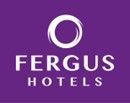 Logotipo de Fergus Hotels: texto blanco sobre fondo morado. Un círculo blanco sobre el texto.