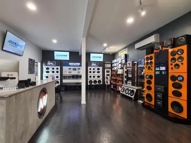 car stereo gold coast