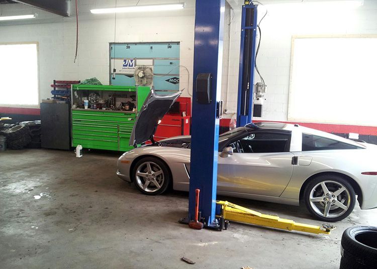 Knuckle Busters Auto Repair Gallery Image