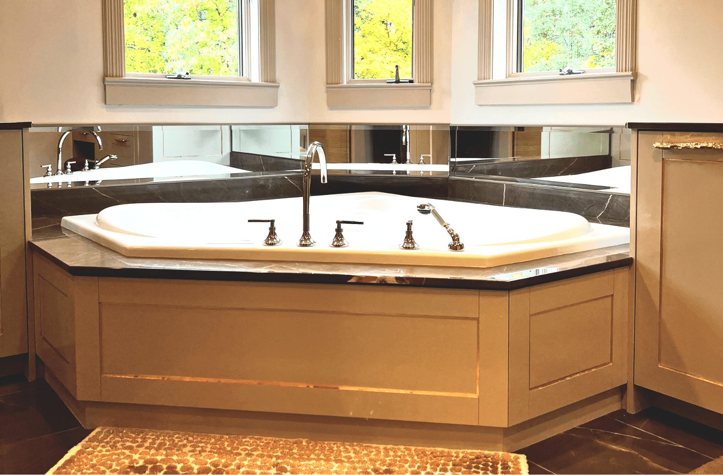 Jacuzzi tub surround