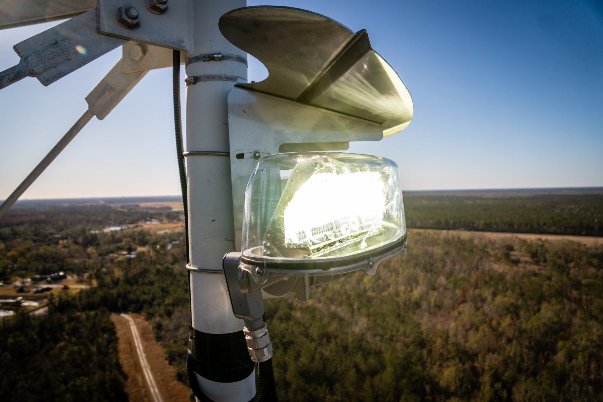 Drake Lighting High Intensity Obstruction Lights in Connecticut