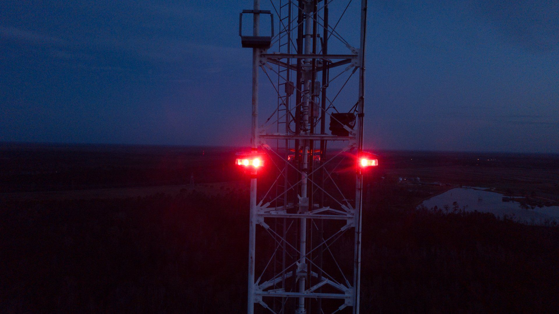 IR Compliant Red Obstruction Lighting
