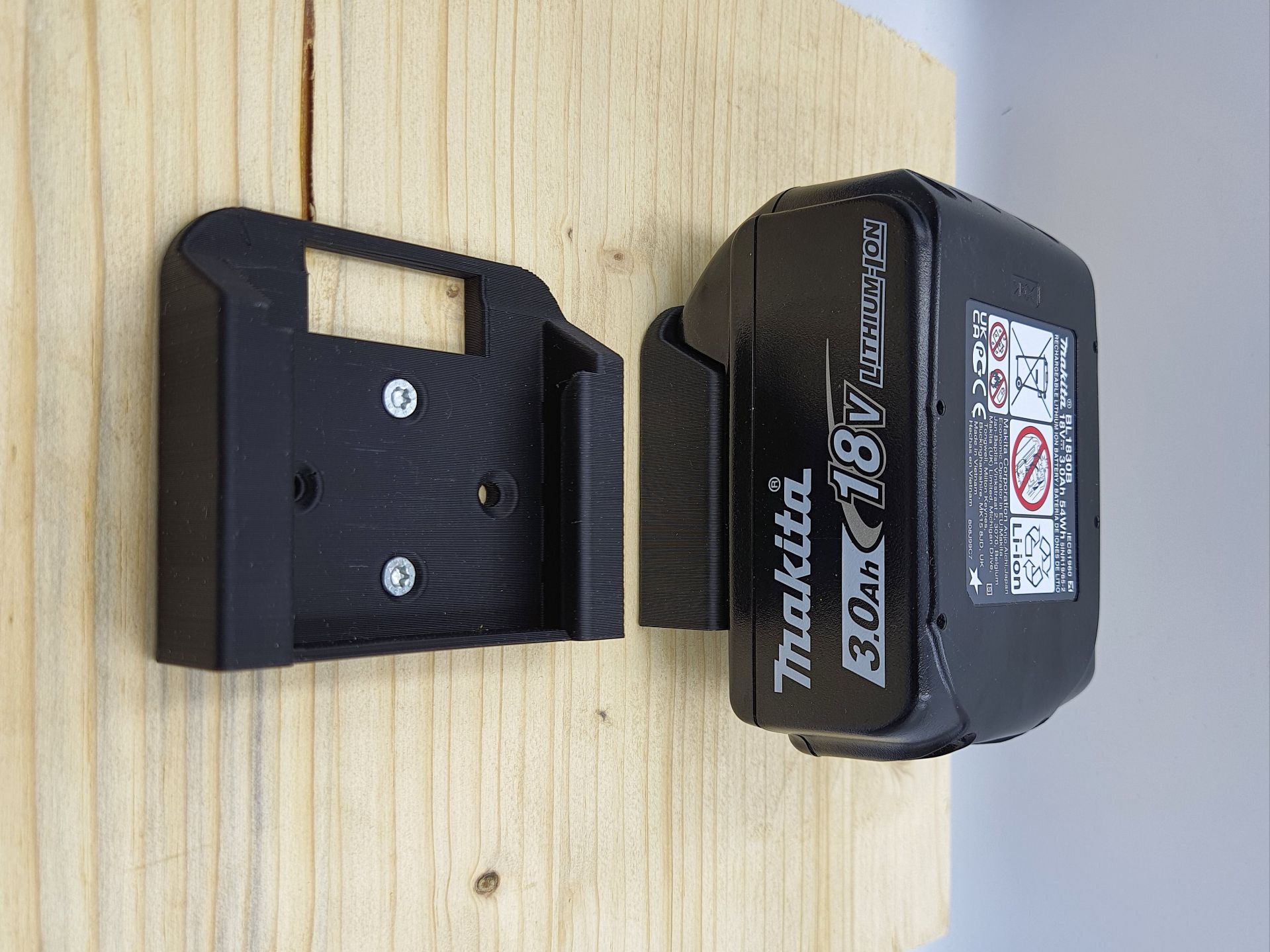 Battery holder for Makita 18V LXT