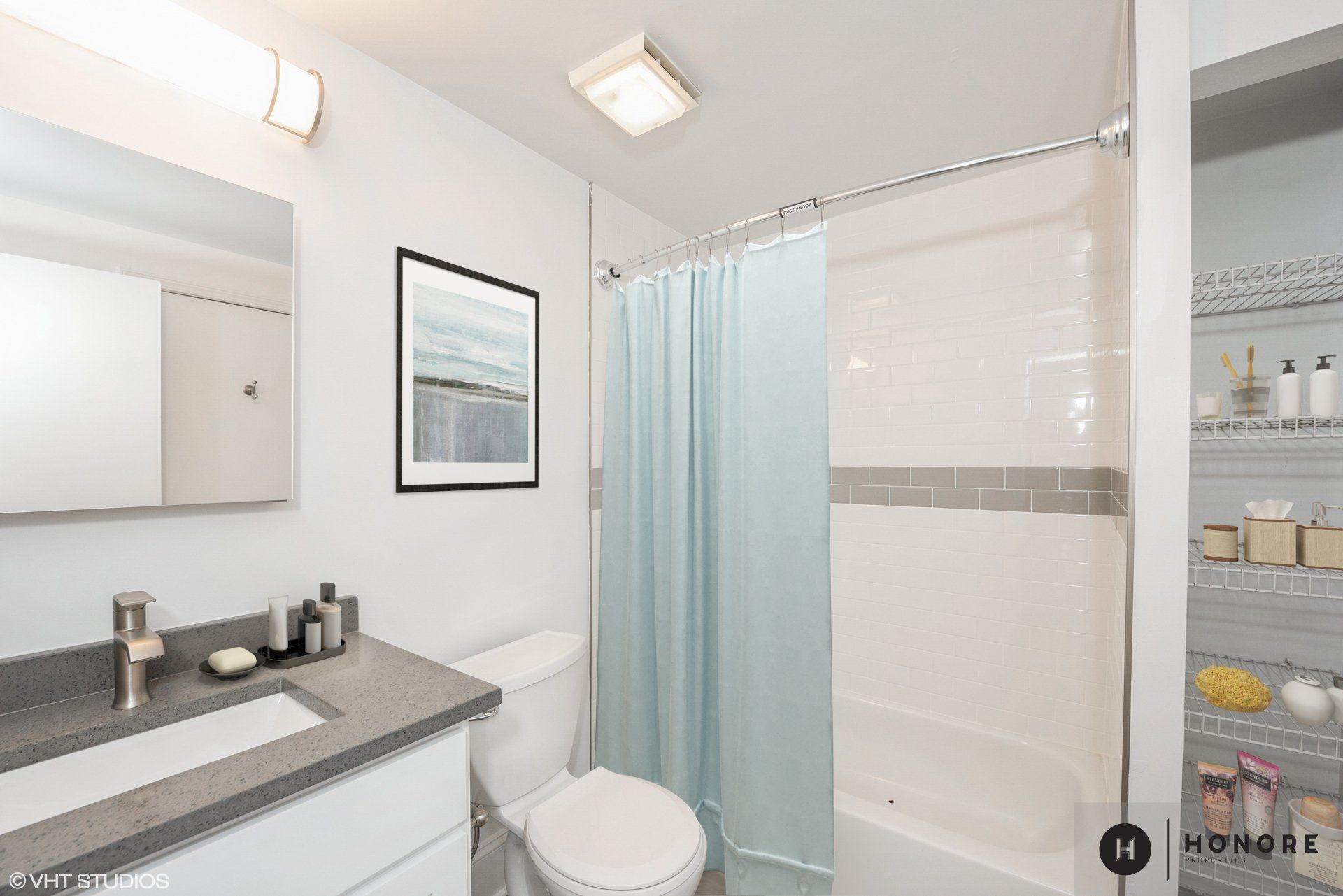 St Benedict Flats bathroom with shower / tub