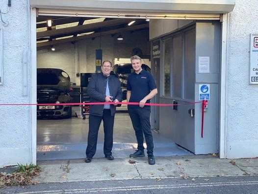 New Ravenscroft location in Church Road, Fleet